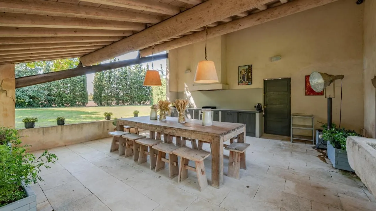 Mas D'Artalet : Mas Provencal Avec Piscine Chauffee Villa Graveson